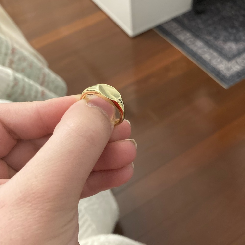 Gorgeous gold ring!